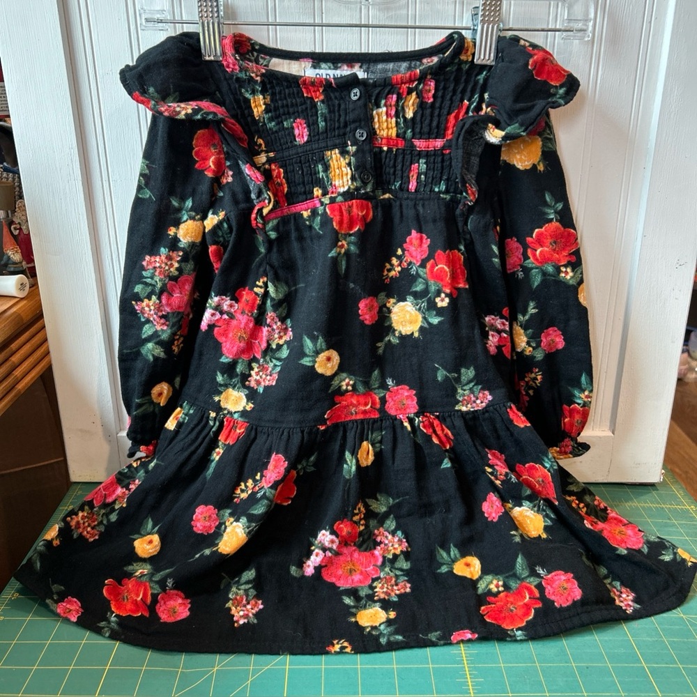 Old Navy Black Top with Pink Floral Design